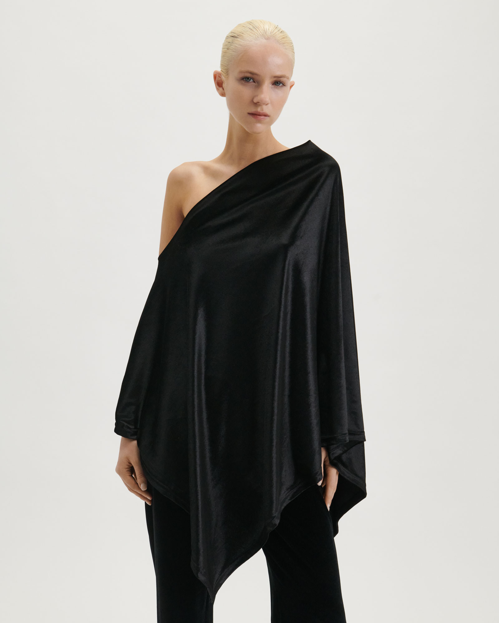 berkeley-fashion-ecommerce-photography-black-asymmetric-top-detail