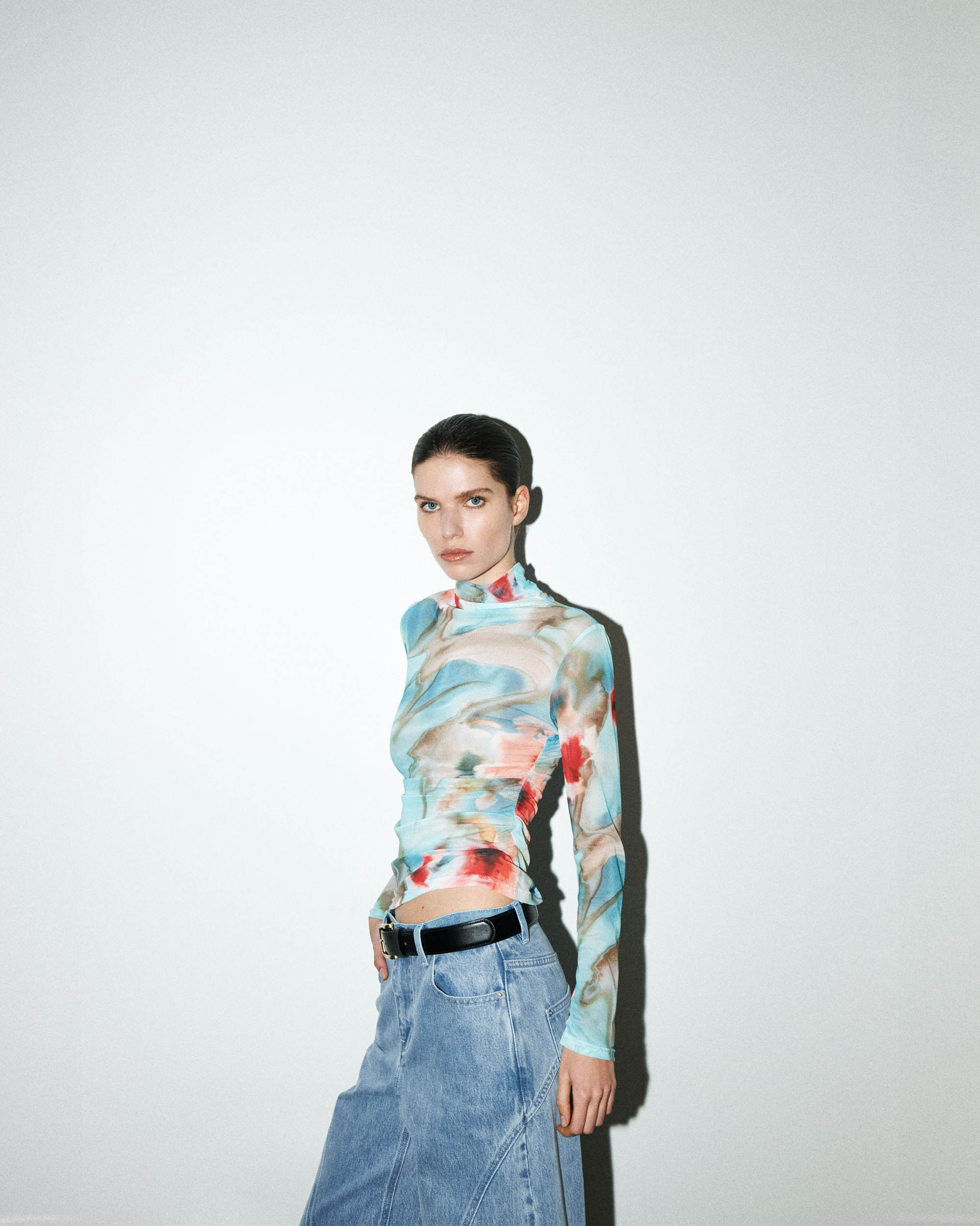 shoot-studio-cue-archive-printed-top-aqua-multicolour-front-three-quarter