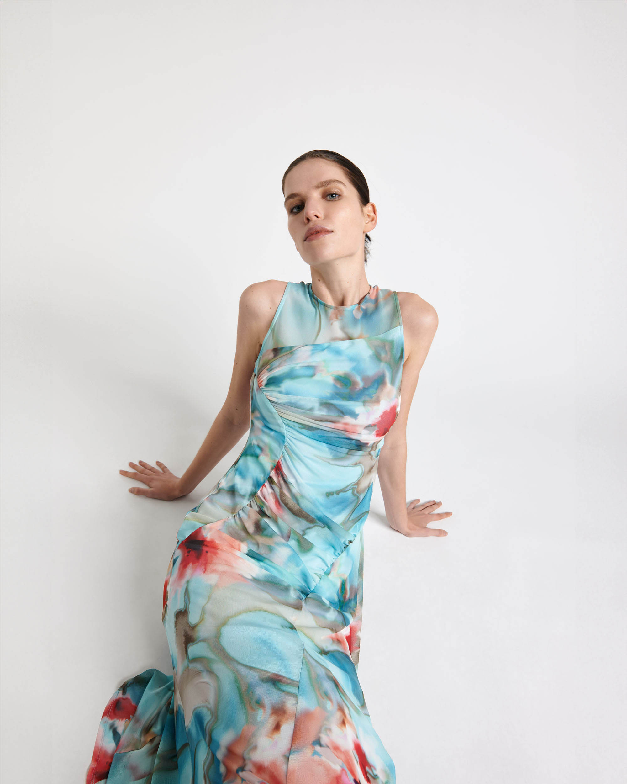 shoot-studio-cue-archive-sleeveless-midi-dress-aqua-multicolour-front-seated